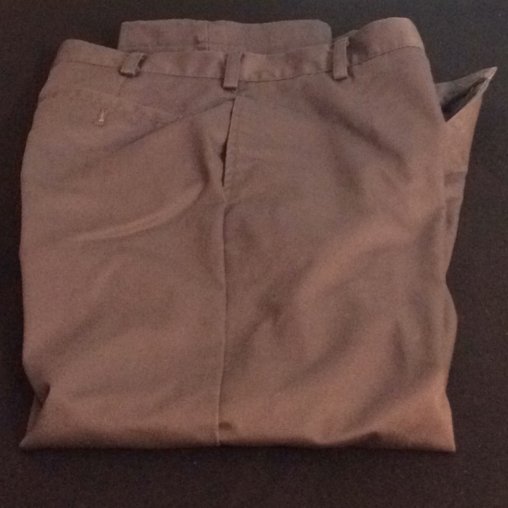 iZod Cotton Slacks Size 32/30
